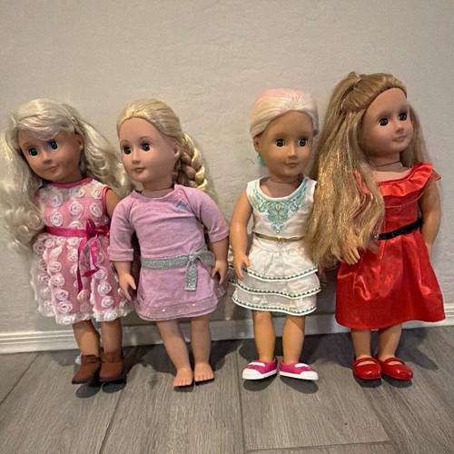 Girl play dolls - dolls, blonde